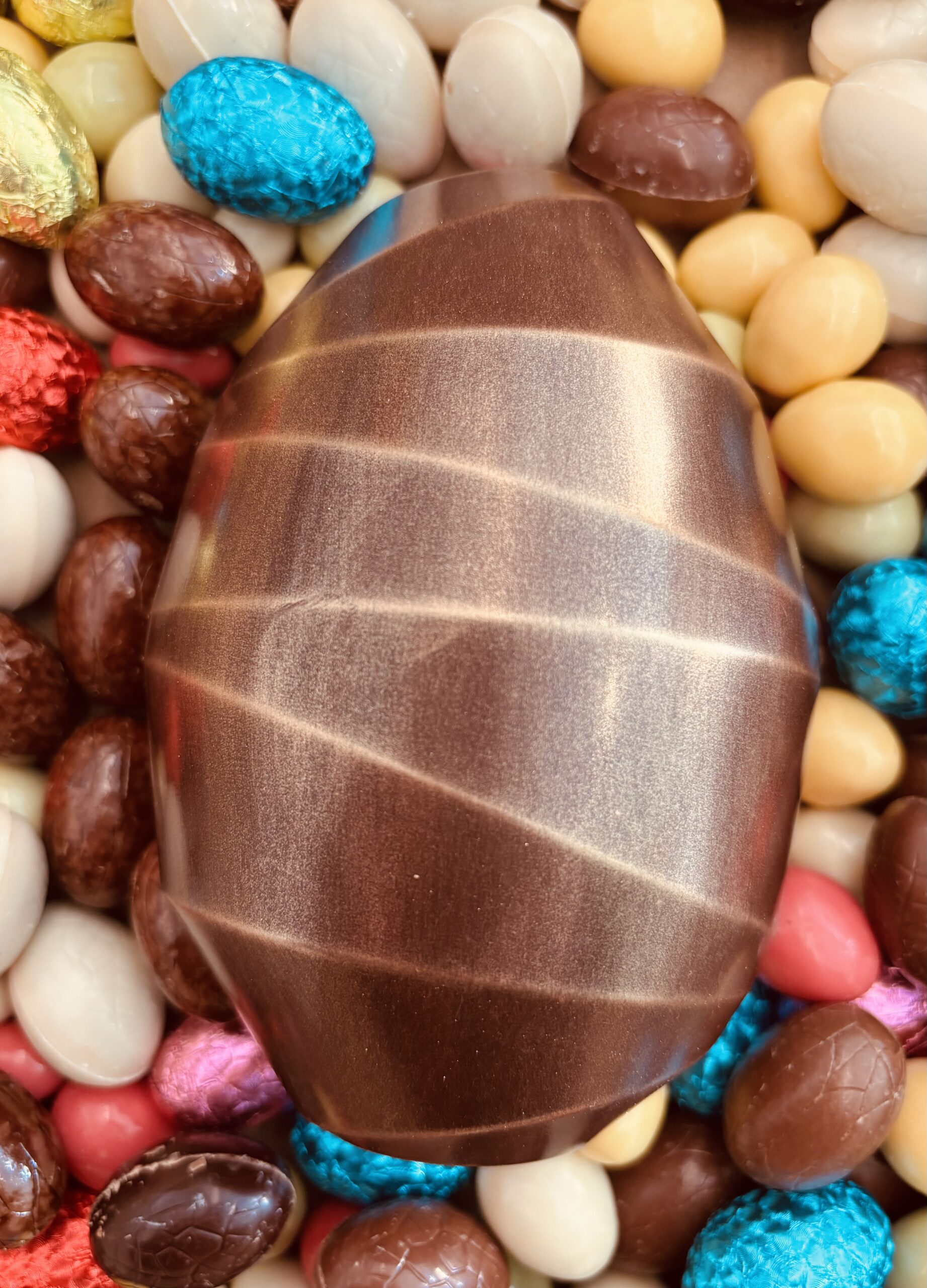 Alphonse l'Oeuf drapé - moulage garni - 300gr