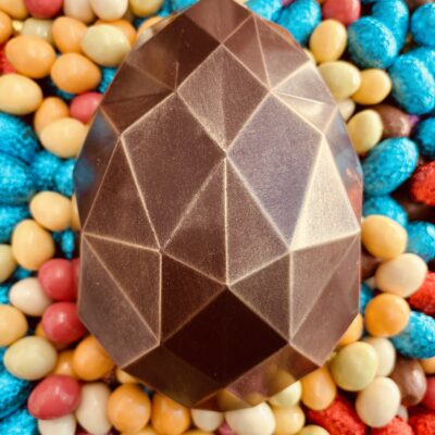 Eugène l'Oeuf Diamant - moulage garni - en petit ou grand format